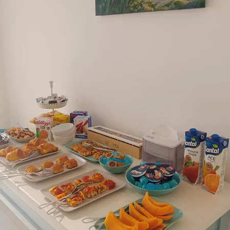 Oda ve Kahvaltı Benefici Maruggio