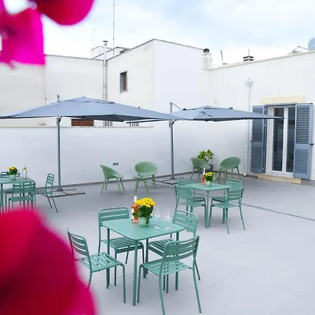 Benefici فندق مبيت وإفطار